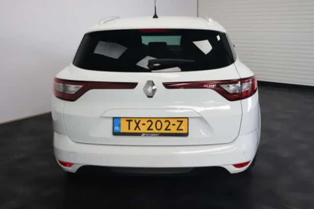 Renault Mégane (2018) thumbnail 6