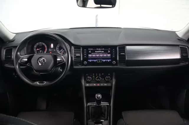Škoda Kodiaq (2021) thumbnail 2