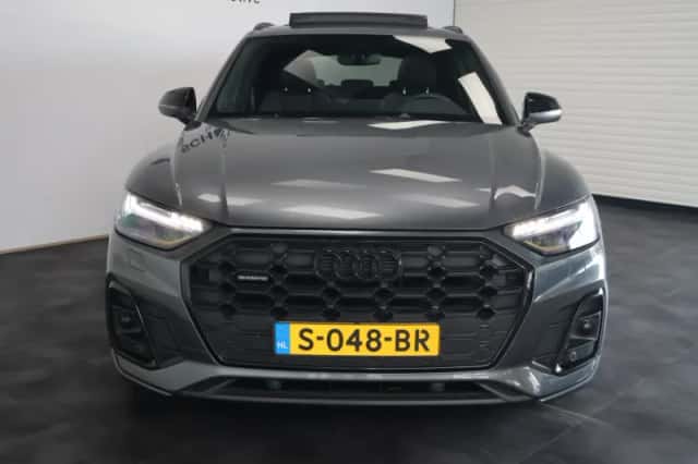 Audi Q5 (2023) thumbnail 5