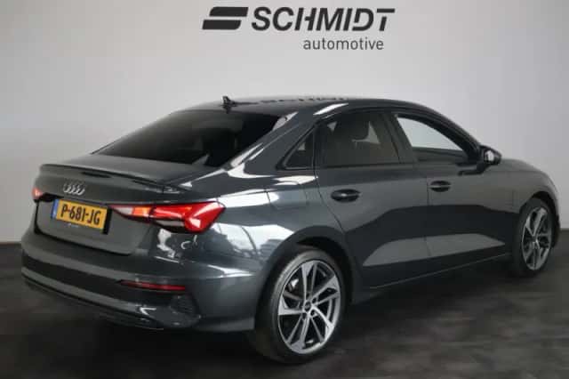 Audi A3 (2021) thumbnail 3