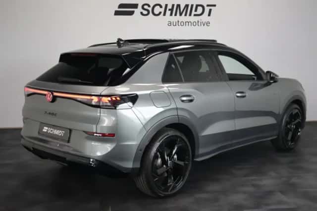 Volkswagen T-Roc (2026) thumbnail 3