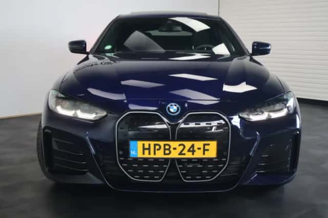 BMW i4 (2024) thumbnail 5