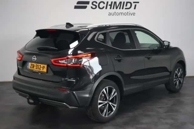 Nissan Qashqai (2019) thumbnail 3