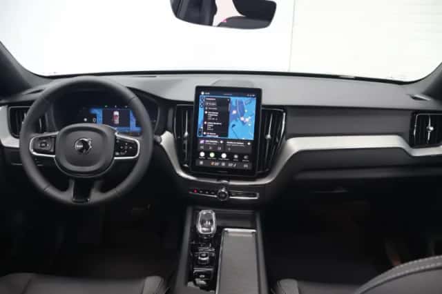 Volvo XC60 (2026) thumbnail 2