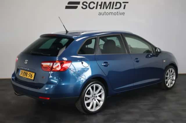 SEAT Ibiza (2015) thumbnail 3