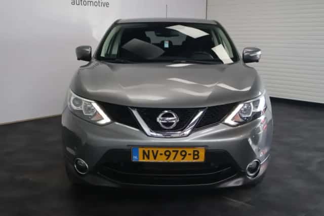 Nissan Qashqai (2017) thumbnail 5