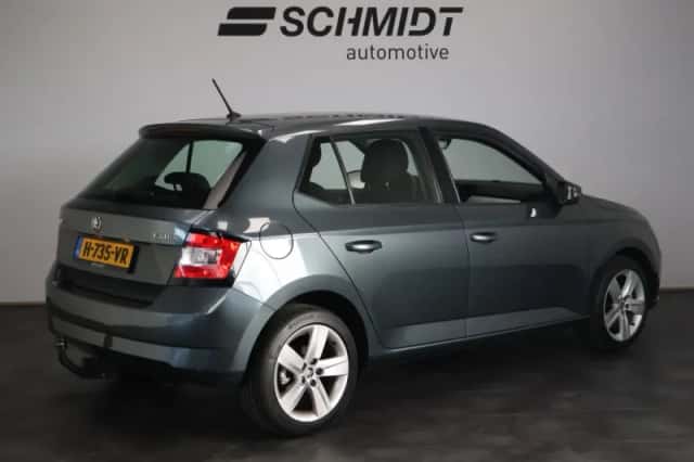 Škoda Fabia (2014) thumbnail 3