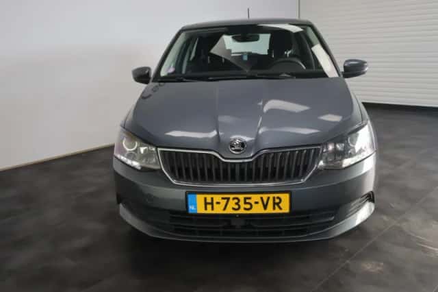 Škoda Fabia (2014) thumbnail 5