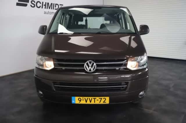Volkswagen Transporter (2012) thumbnail 5