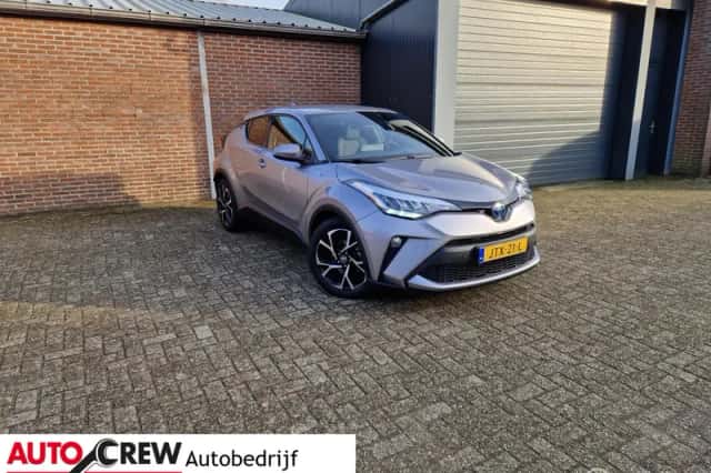 Toyota C-HR (2021) thumbnail 3