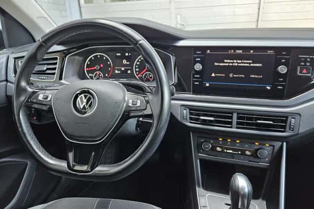 Volkswagen Polo (2021) thumbnail 4