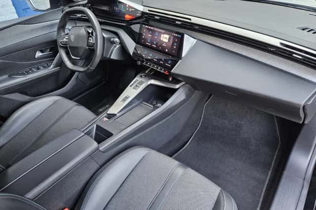 Peugeot 308 (2022) thumbnail 4