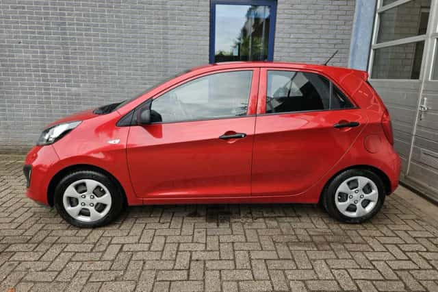 Kia Picanto (2011) thumbnail 6