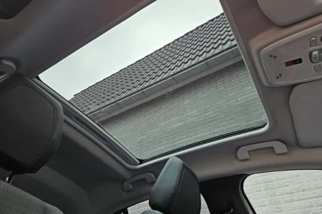 Peugeot e-208 (2020) thumbnail 5