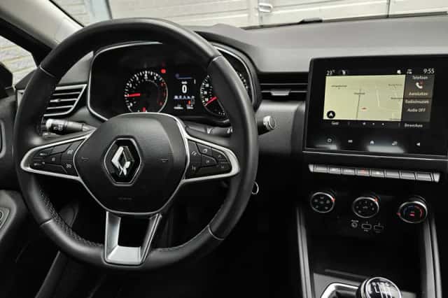 Renault Clio (2021) thumbnail 5