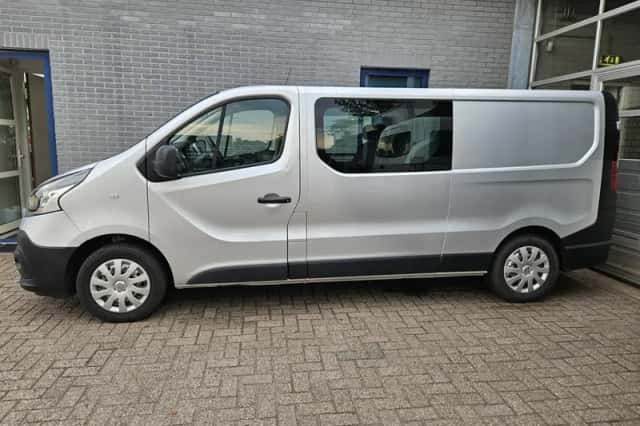 Renault Trafic (2016) thumbnail 6