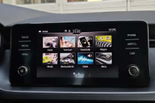 Škoda Kamiq (2023) thumbnail 5