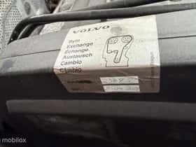 Volvo C70 (1998) thumbnail 9