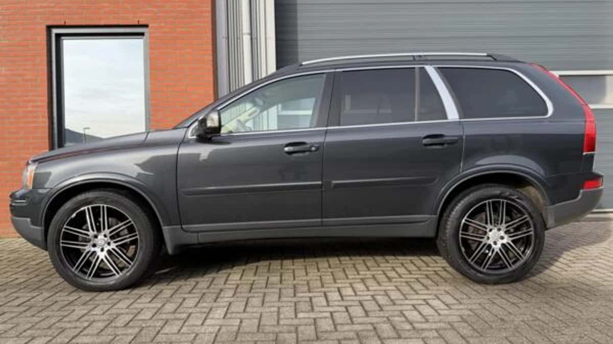 Volvo XC90 (2019) — foto 1