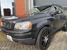 Volvo XC90 (2019) thumbnail 2