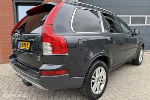 Volvo XC90 (2019) thumbnail 3