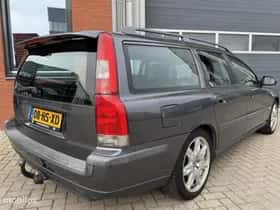 Volvo V70 (2001) thumbnail 3