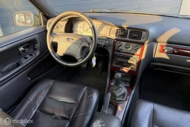 Volvo V70 (1999) thumbnail 5