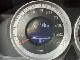Volvo V60 (2011) thumbnail 6