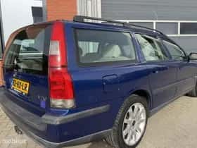 Volvo V70 (2002) thumbnail 3