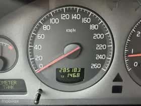 Volvo V70 (2002) thumbnail 8