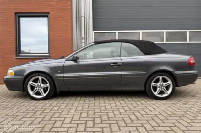Volvo C70 (2015) thumbnail 2