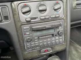 Volvo C70 (2015) thumbnail 13