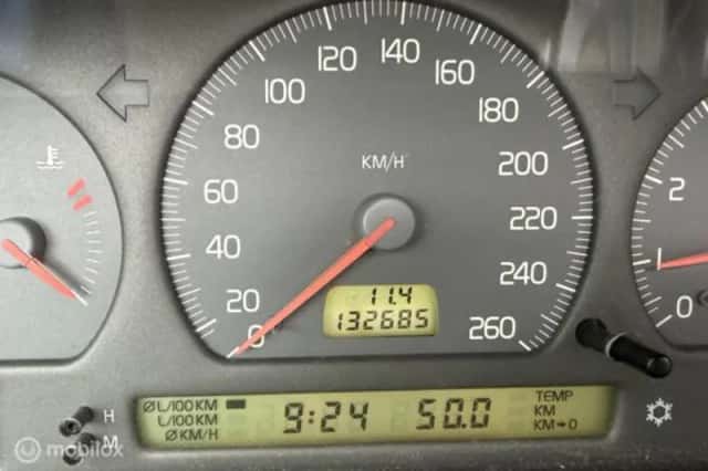 Volvo C70 (2015) thumbnail 5