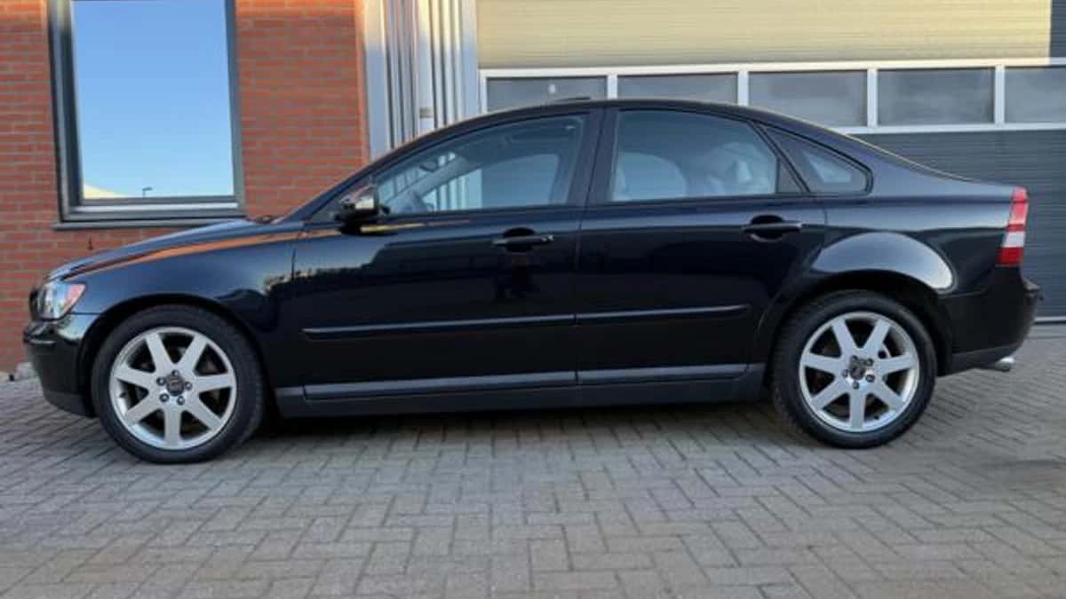 Volvo S40 (2004) — foto 1
