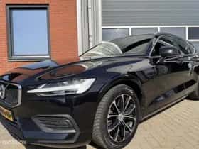 Volvo V60 (2021) thumbnail 2