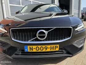 Volvo V60 (2021) thumbnail 9