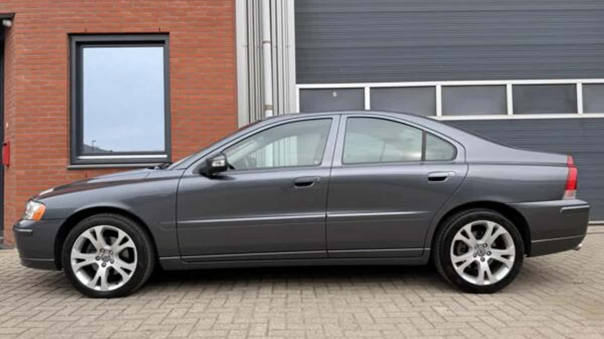 Volvo S60 (2009) — foto 1