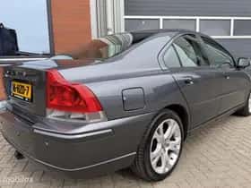Volvo S60 (2009) thumbnail 3