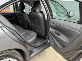 Volvo S60 (2009) thumbnail 25