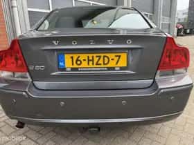 Volvo S60 (2009) thumbnail 10