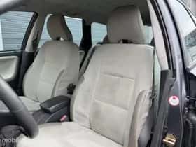 Volvo V40 (2004) thumbnail 23
