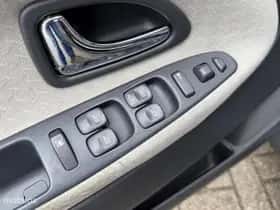 Volvo V40 (2004) thumbnail 24