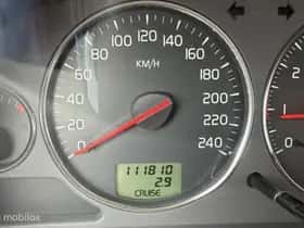 Volvo V40 (2004) thumbnail 6