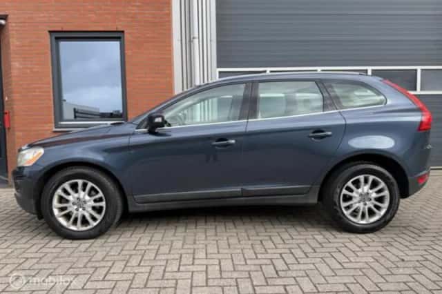 Volvo XC60 (2012) thumbnail 1