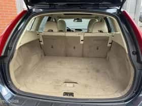 Volvo XC60 (2012) thumbnail 34