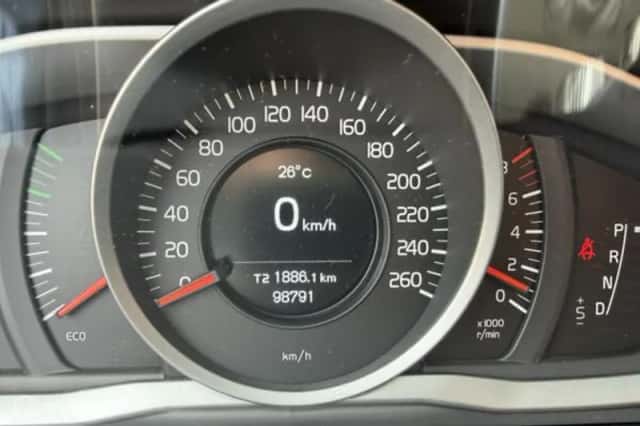 Volvo S60 (2016) thumbnail 6
