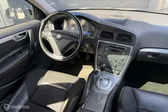 Volvo S60 (2005) thumbnail 5