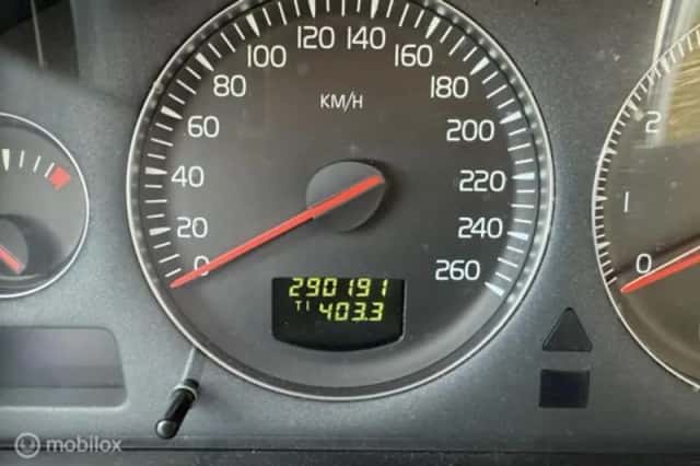 Volvo S60 (2005) thumbnail 6