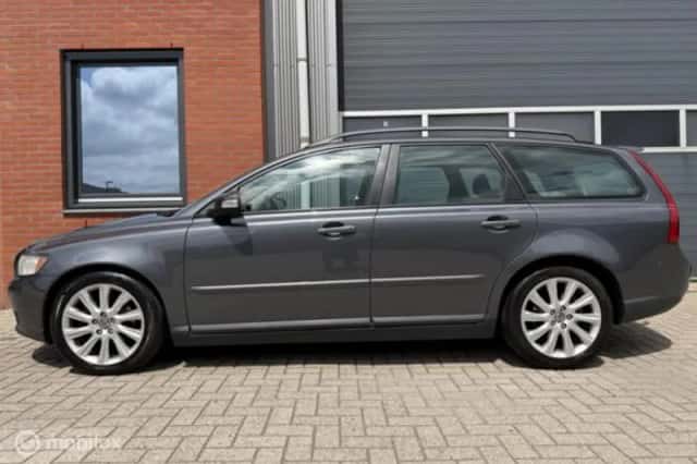 Volvo V50 (2008) thumbnail 1