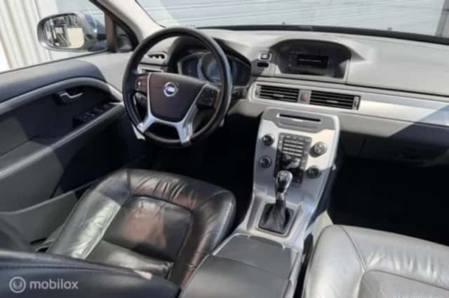 Volvo V70 (2015) thumbnail 5